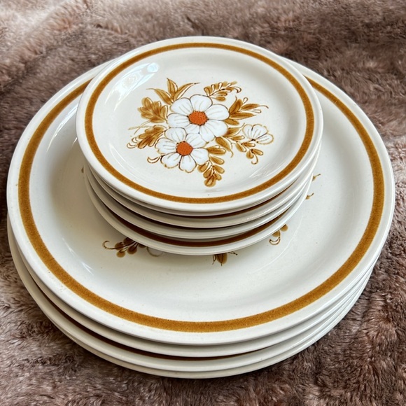 VTG 70s Japan Hand Painted Dried Flowers Mountain Wood STONEWARE Dinner Plate - Picture 5 of 16